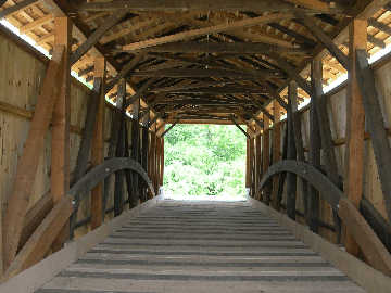 Larkin Bridge. Photo by George Conn, May 2006